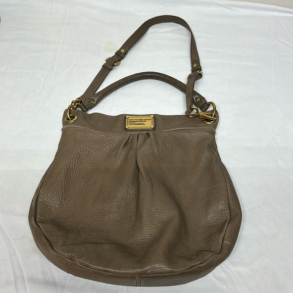 Marc by Marc Jacobs - Classic Q Hillier taupe Leather Hobo Hand Or Shoulder Bag - Picture 1 of 11